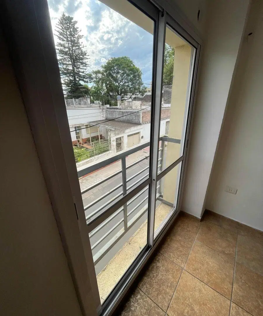 Departamento en Venta de 2 Dormitorios - Barrio Pueyrredón 4