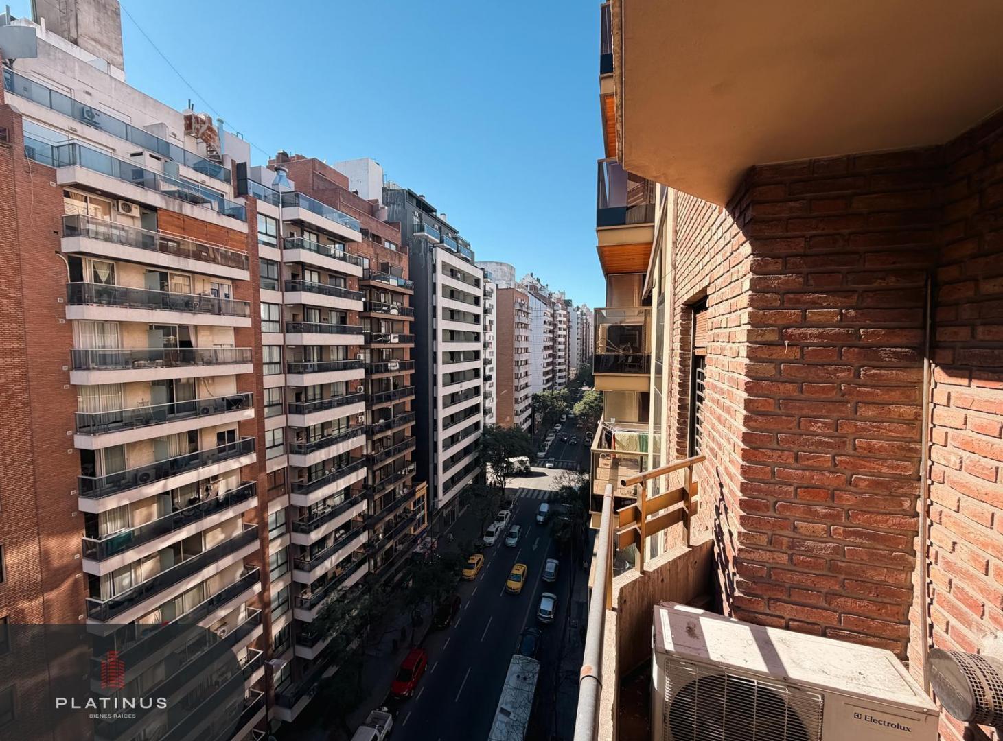 Departamento en Venta de 3 Dormitorios Cuarto de Servicio con Escritura - Nueva Córdoba