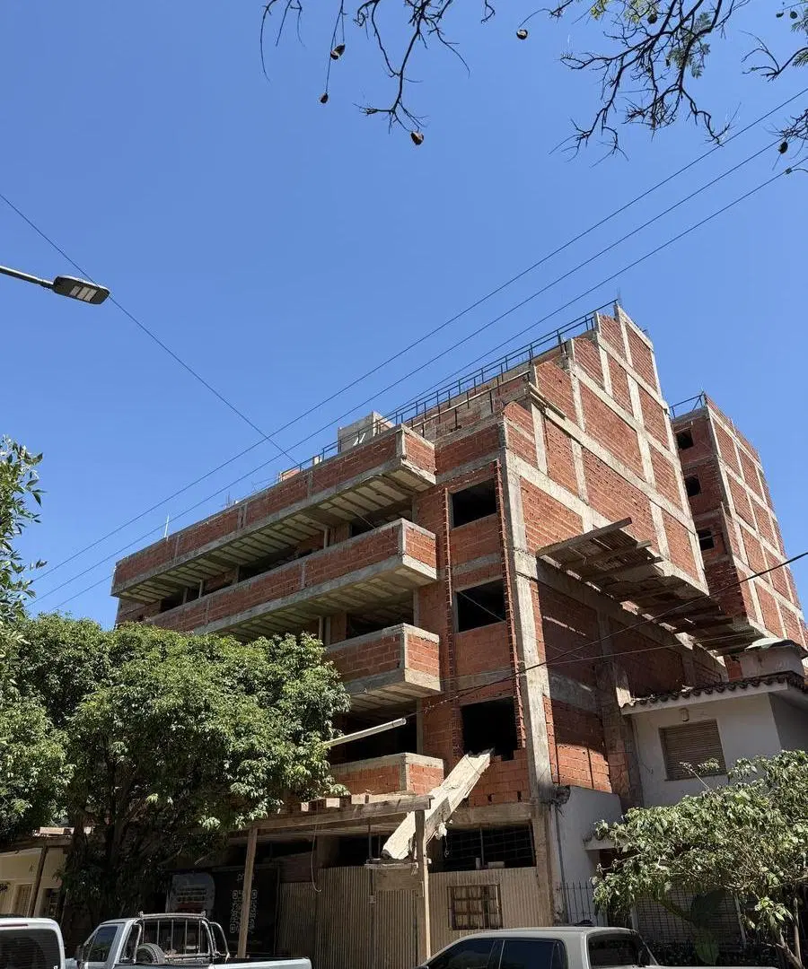 Departamento en Venta de 2 Dormitorios, 105 mts propios - Barrio General Paz 3