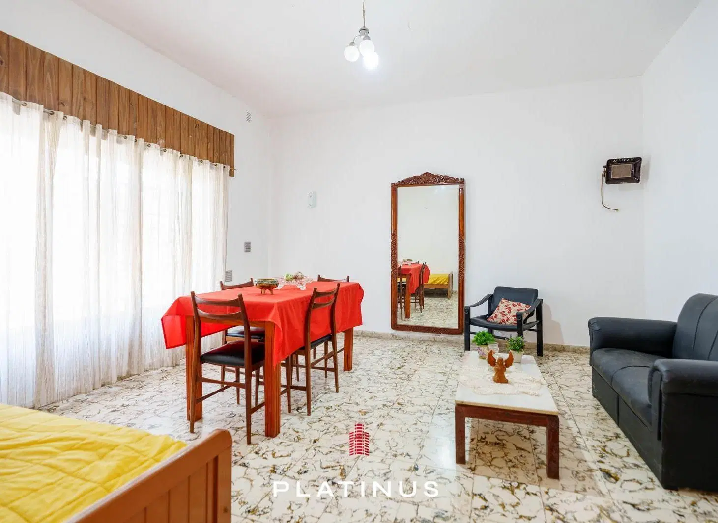 Casa en Venta de 4 Dormitorios con Escritura - Barrio San Martín 1