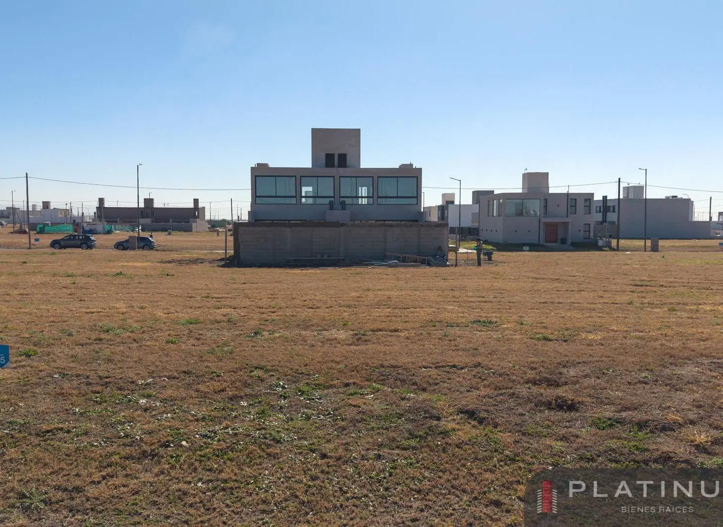 Lote en Venta de 348 m2 - Campos de Manantiales 5