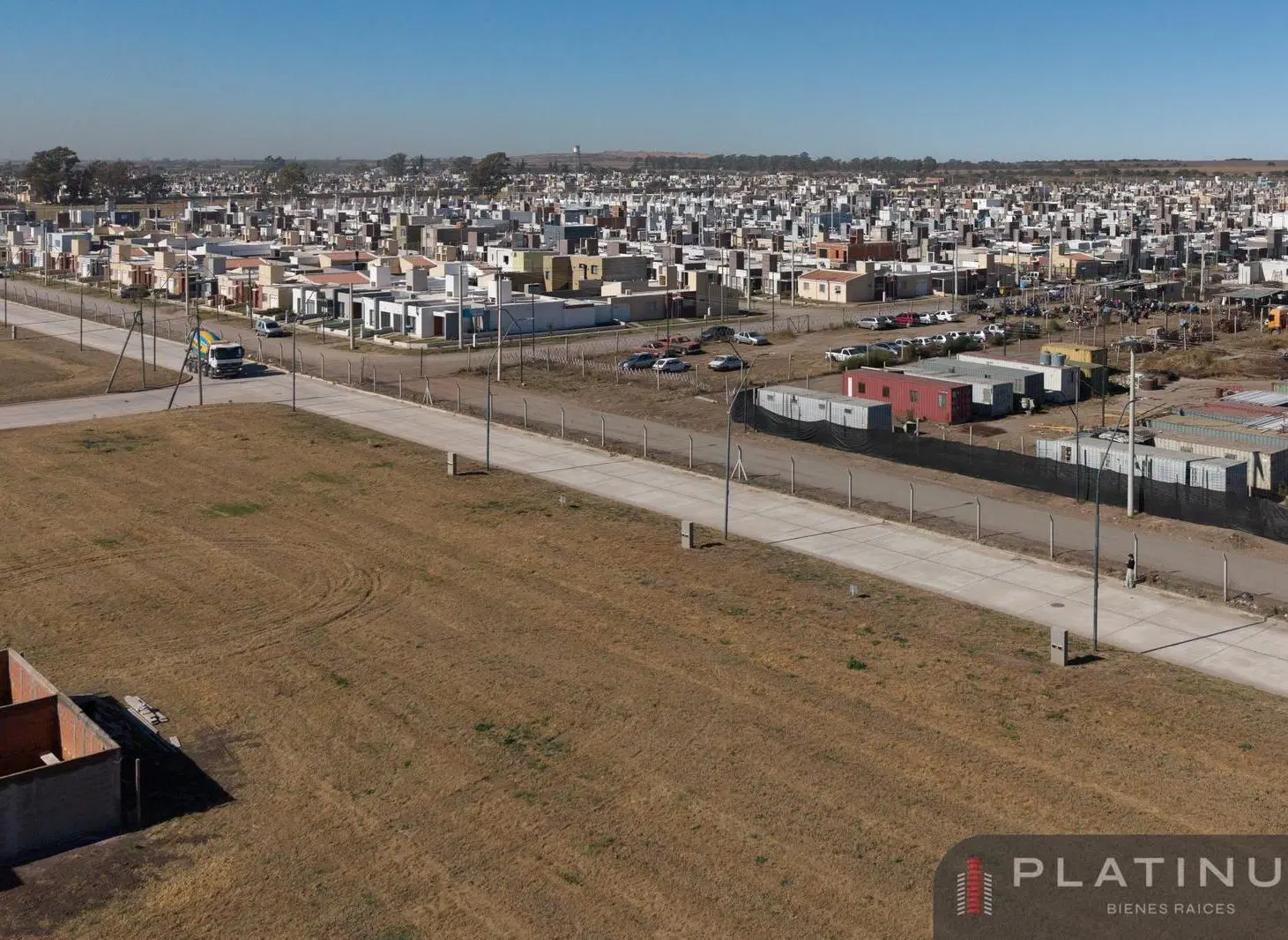 Lote en Venta de 348 m2 - Campos de Manantiales 2