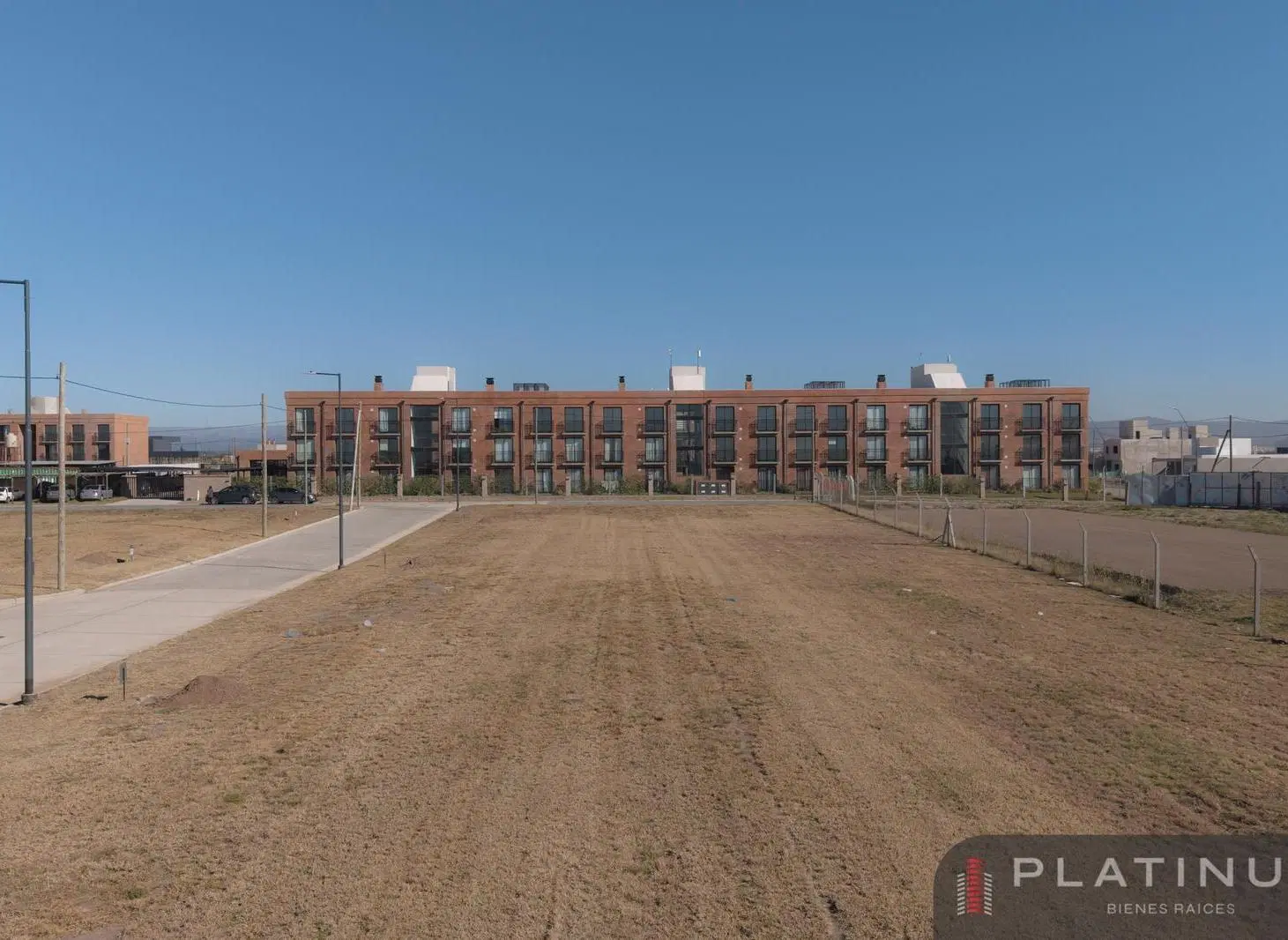 Terreno en Venta de 300 m2 - Abras de Manantiales 3