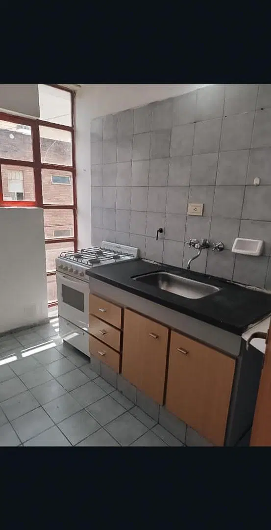 Departamento en Alquiler de 1 Dormitorio - Alto Alberdi 4
