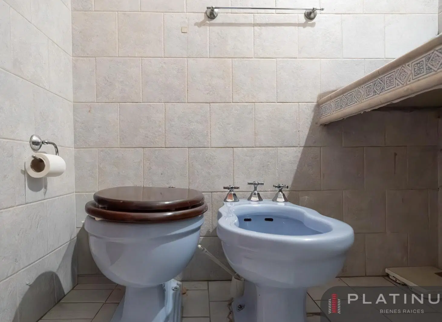 Casa en Venta de 3 Dormitorios con Cochera - Barrio Cofico 3