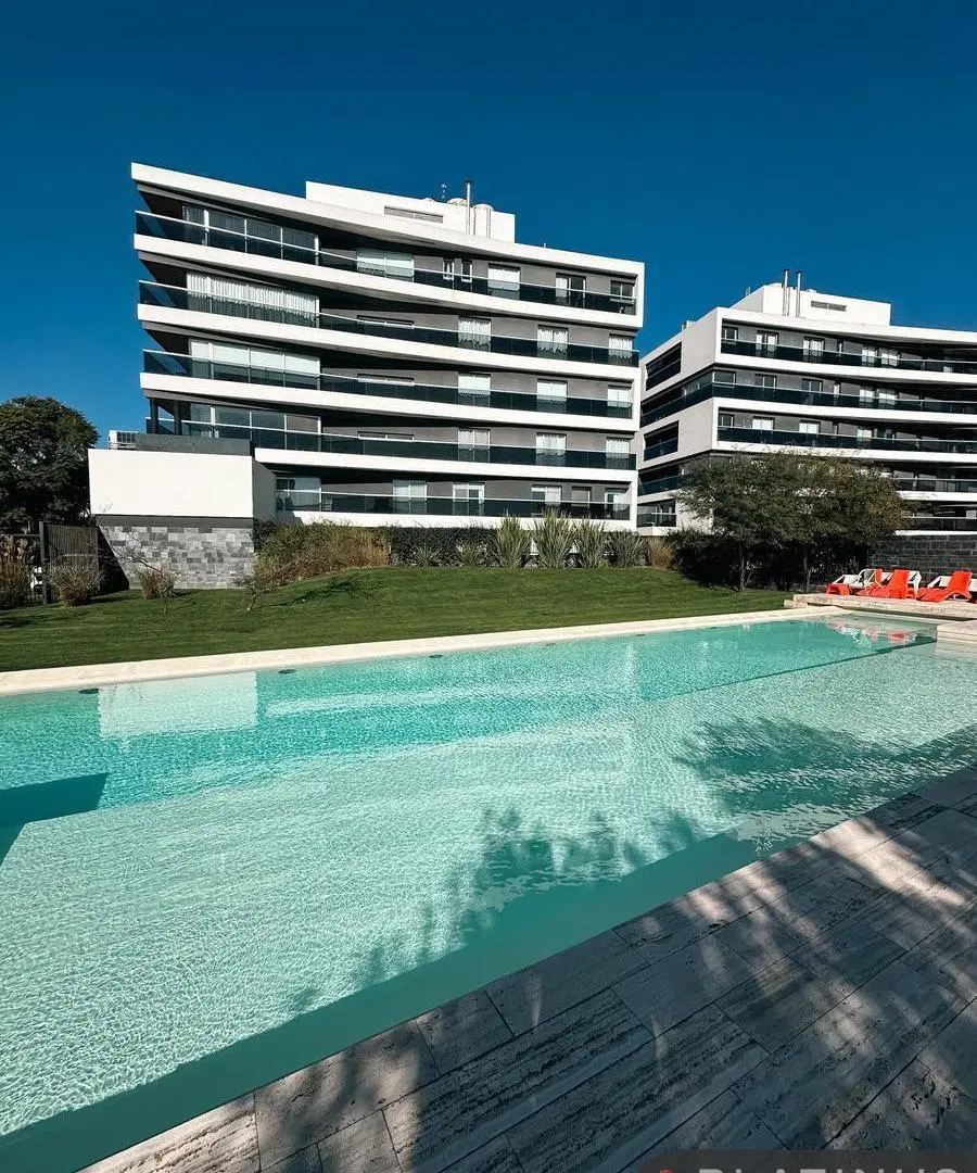 Departamento en Venta de 1 Dormitorio Con Cochera - Complejo Summum 2