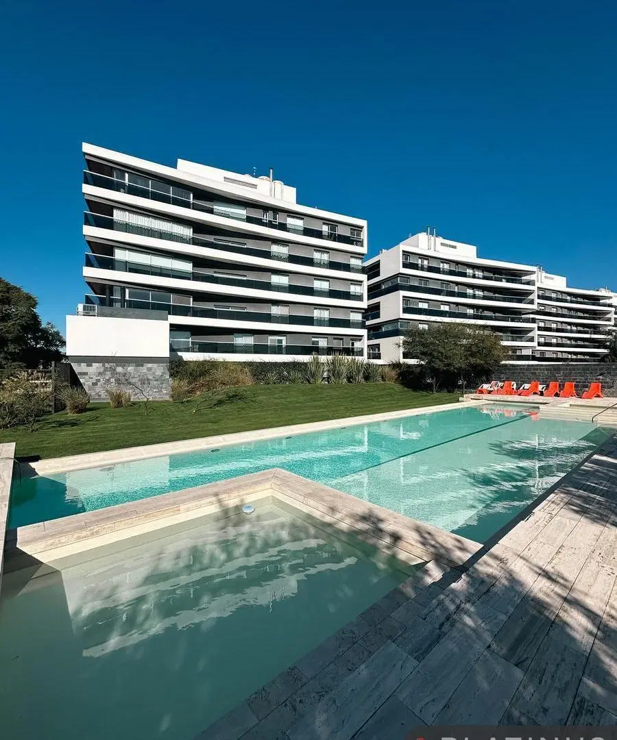 Departamento en Venta de 1 Dormitorio Con Cochera - Complejo Summum 5