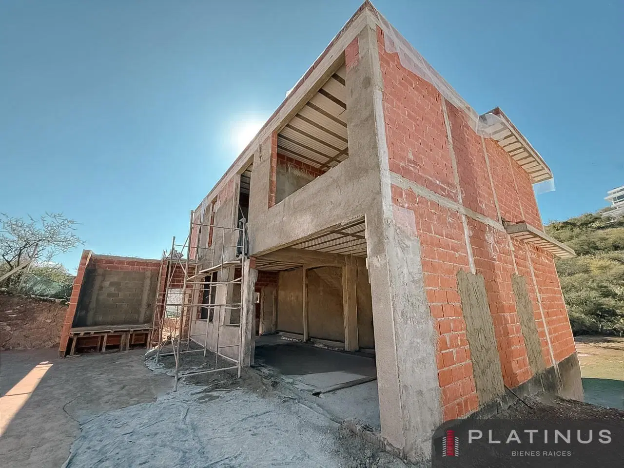 Casa de 3 Dormitorios en Country La Deseada - En construccion 5