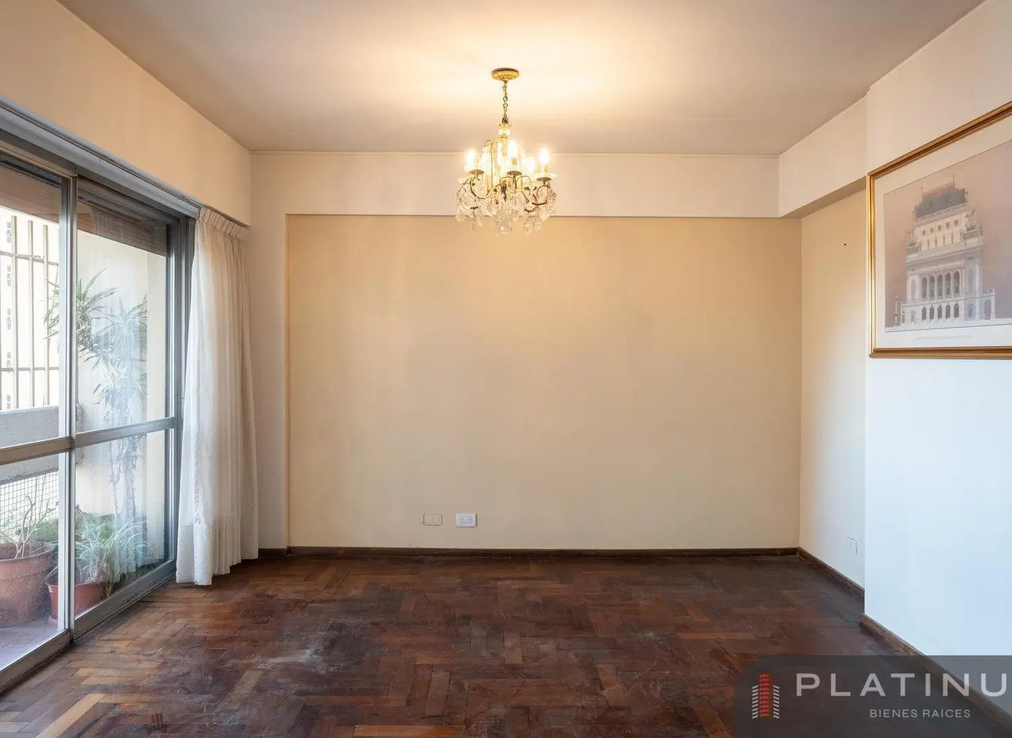 Departamento en Venta de 3 Dormitorios Con Cochera-Centro 2