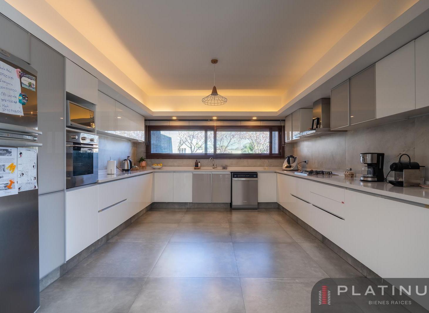 Foto de Casa en Venta de 3 Dormitorios(UNA sola planta) - Cañuelas Country Golf, imagen 2