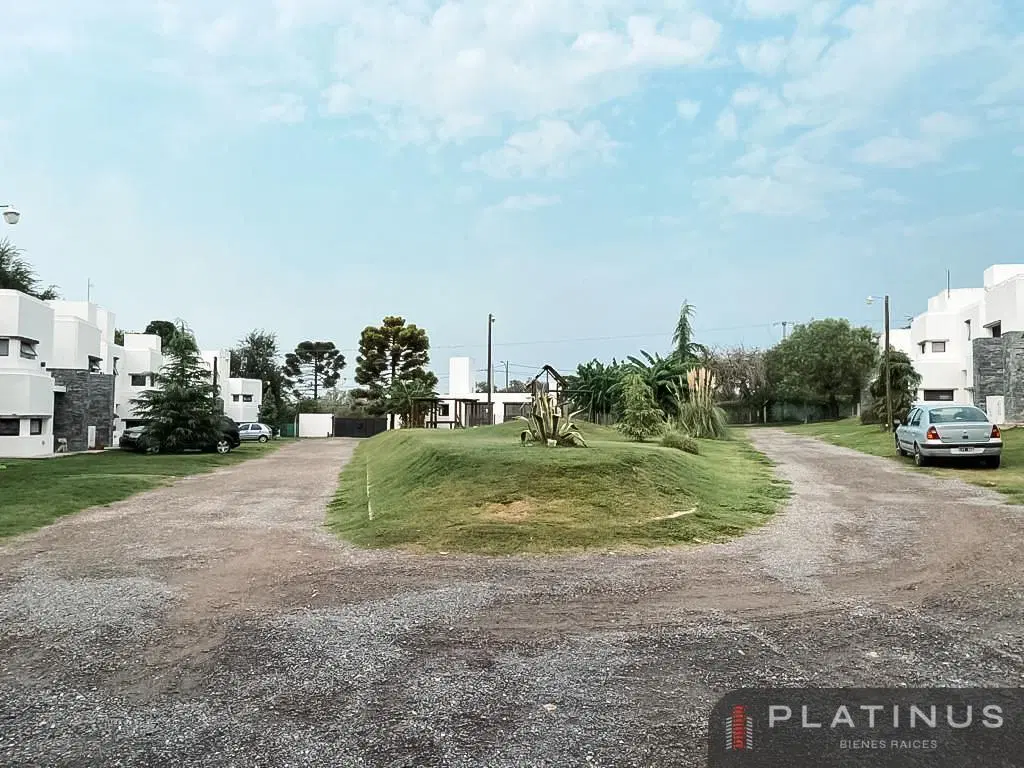 Duplex en Alquiler de 2 Dormitorios - Housing El Remanso, Villa Allende 8