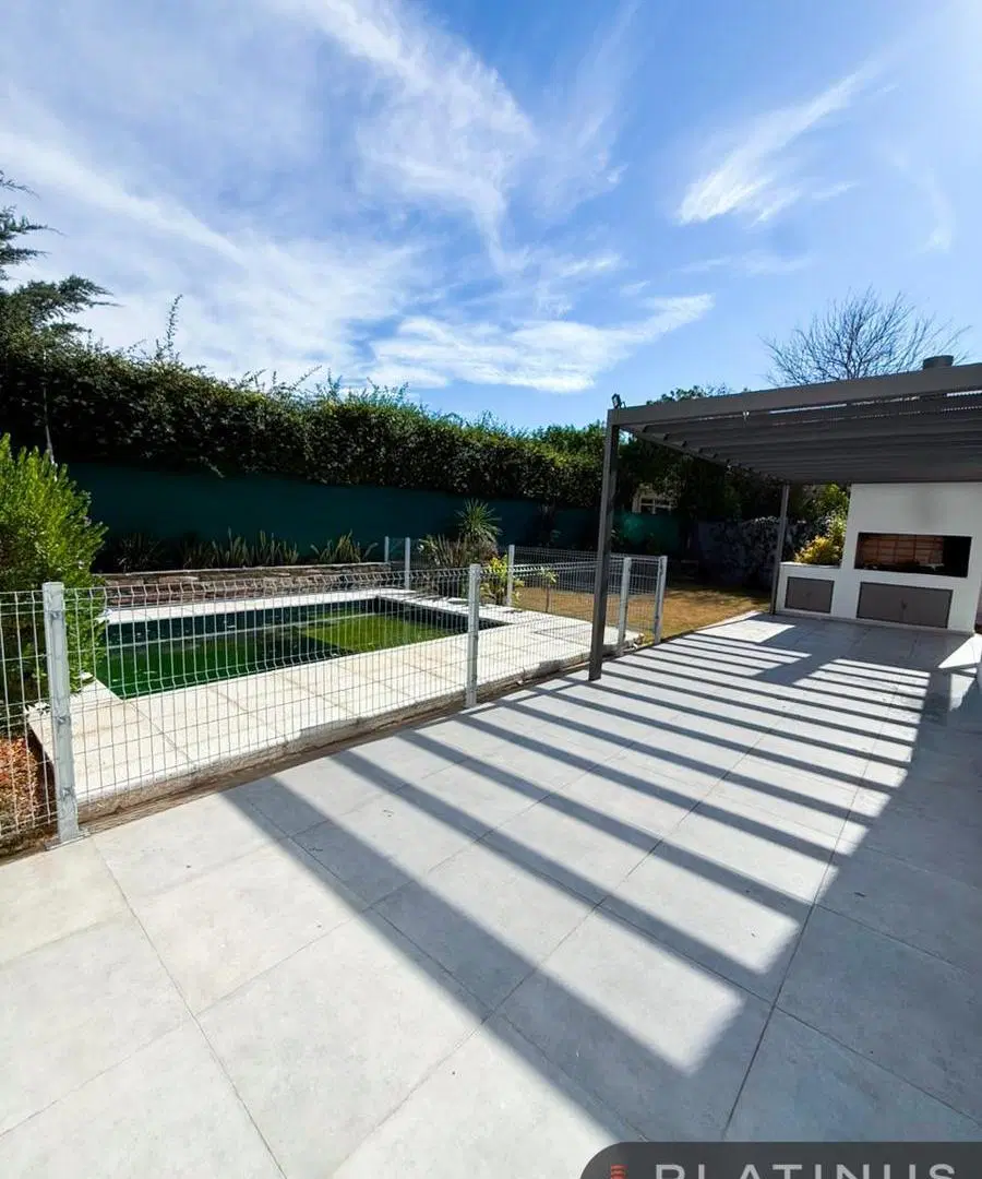 Casa en Alquiler de 3 Dormitorios - Housing Las Piedras, Valle Escondido 1