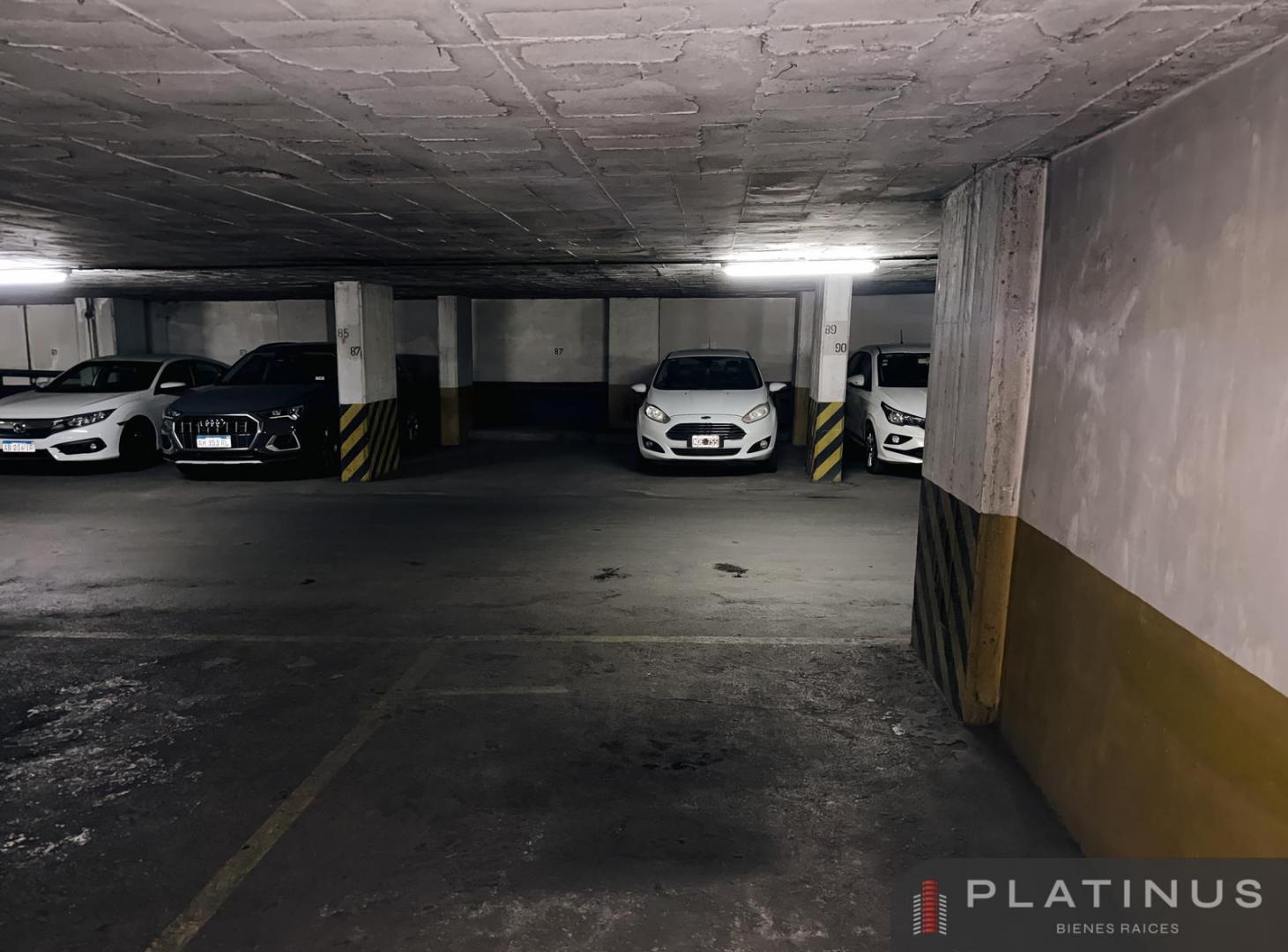 Foto de Cochera en Venta para 1 Vehículo - Centro, imagen 3
