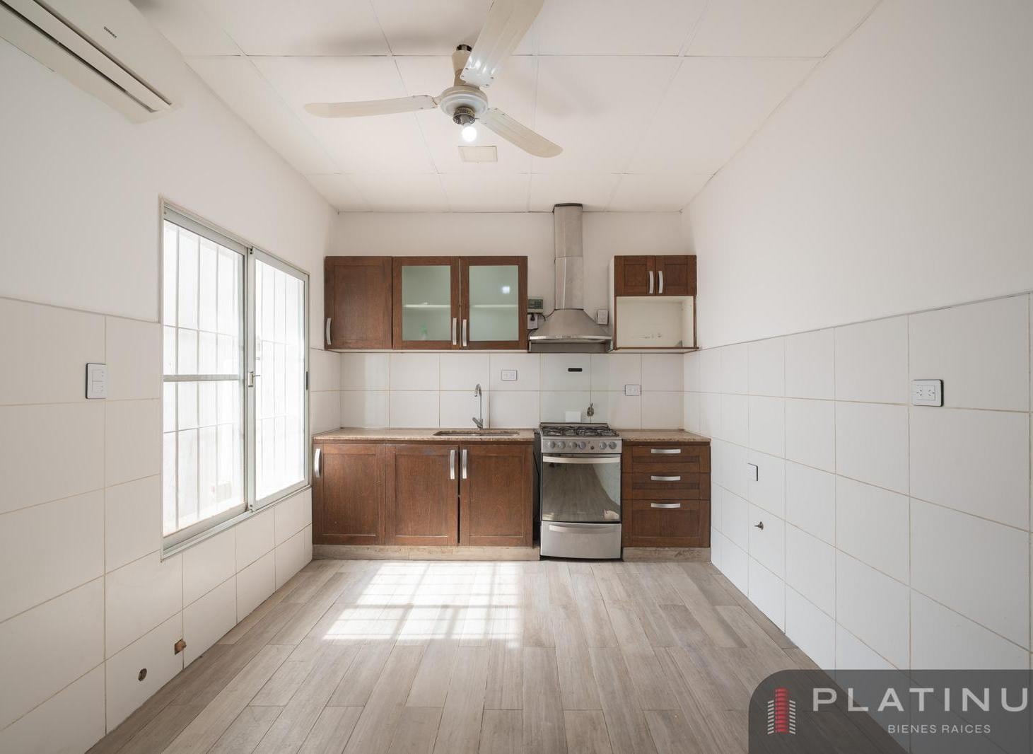 Foto de Casa en Venta de 3 Dormitorios Con Cochera - Cofico, imagen 1