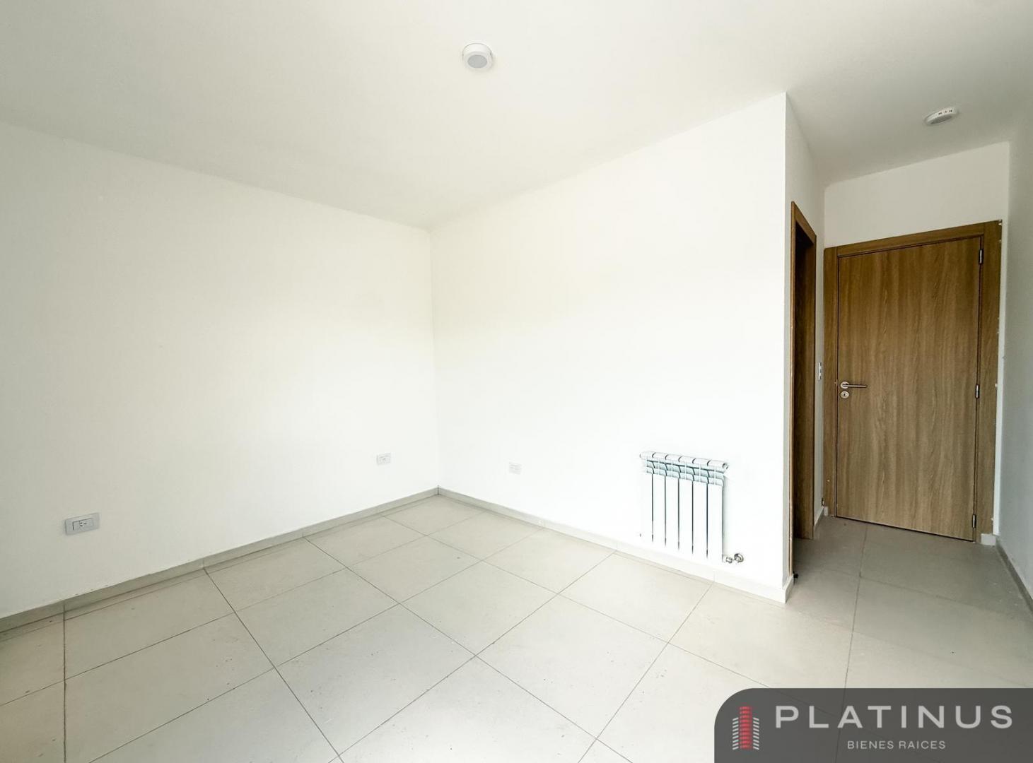 Foto de Duplex en Venta de 3 Dormitorios - Dakota Town, Docta, imagen 4