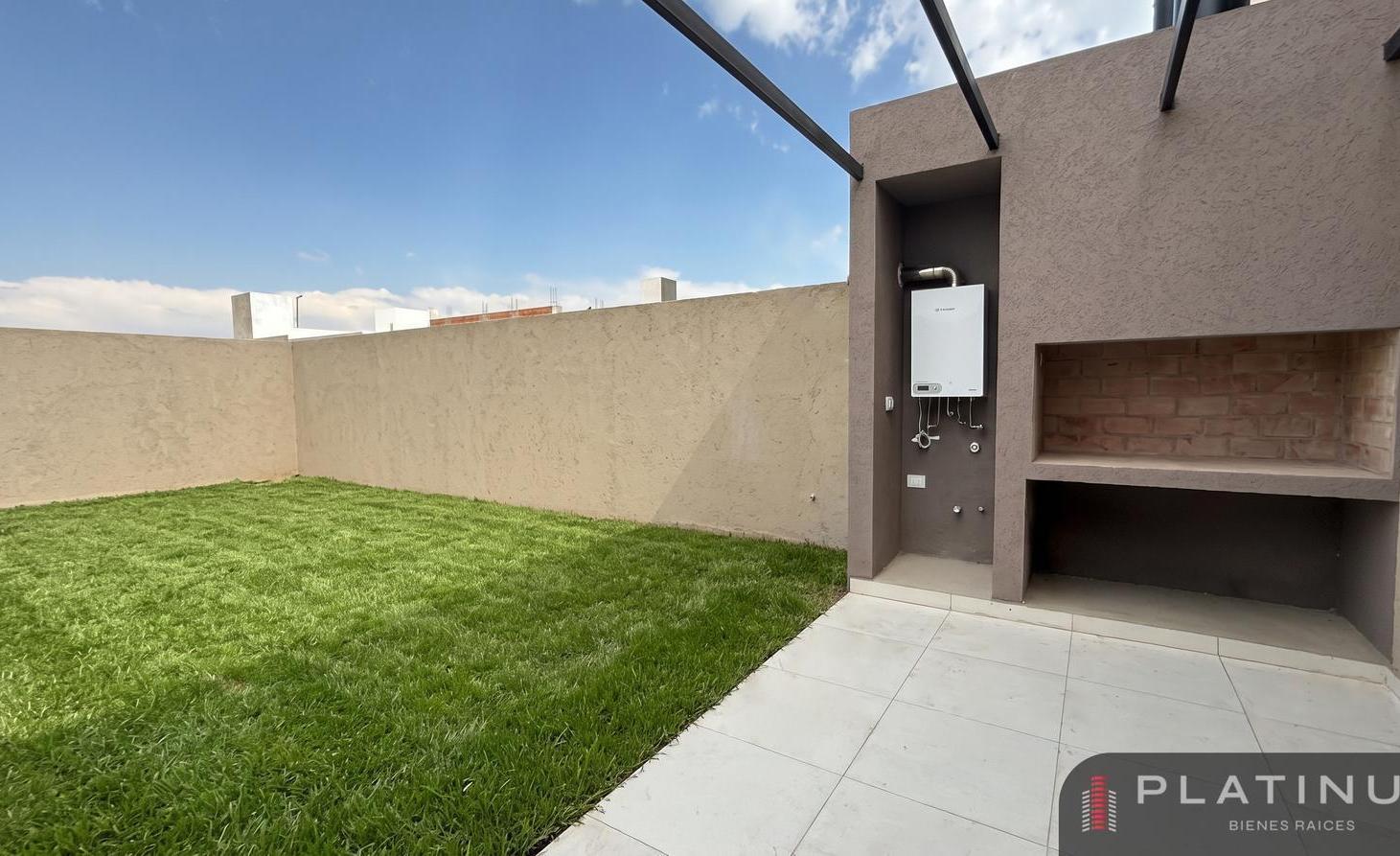 Foto de Duplex en Venta de 3 Dormitorios - Dakota Town, Docta, imagen 1