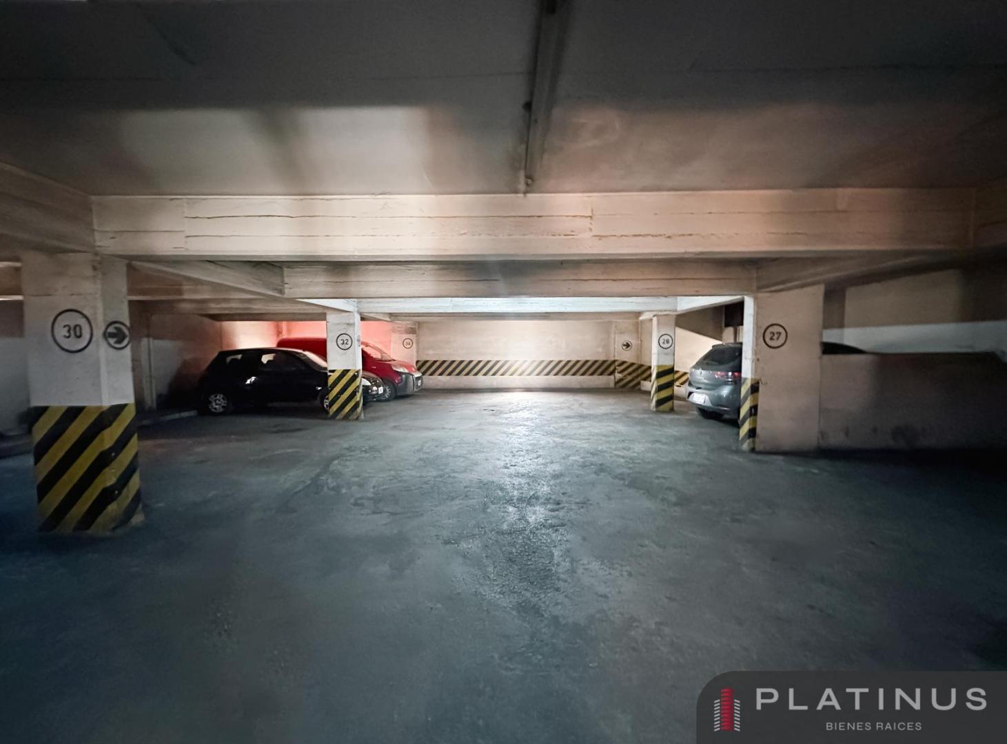 Foto de Cochera en Venta - Barrio Centro, imagen 3