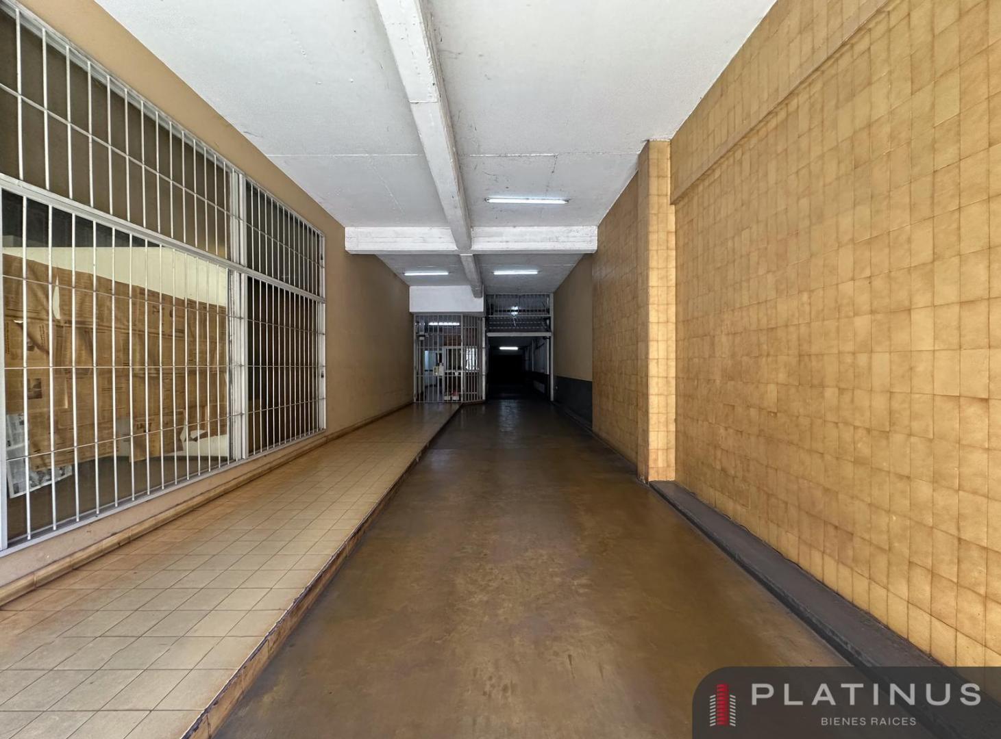 Foto de Cochera en Venta - Barrio Centro, imagen 1