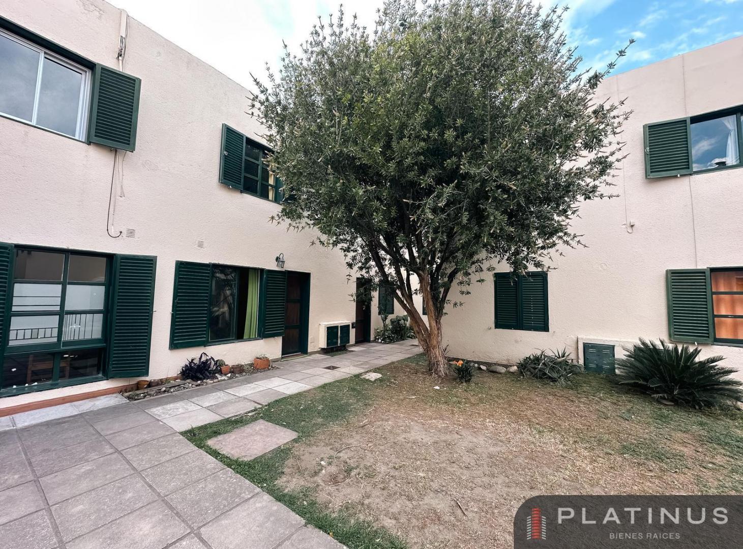 Foto de Dúplex en Venta en Complejo Cerrado de 2 Dormitorios con Cochera, imagen 2