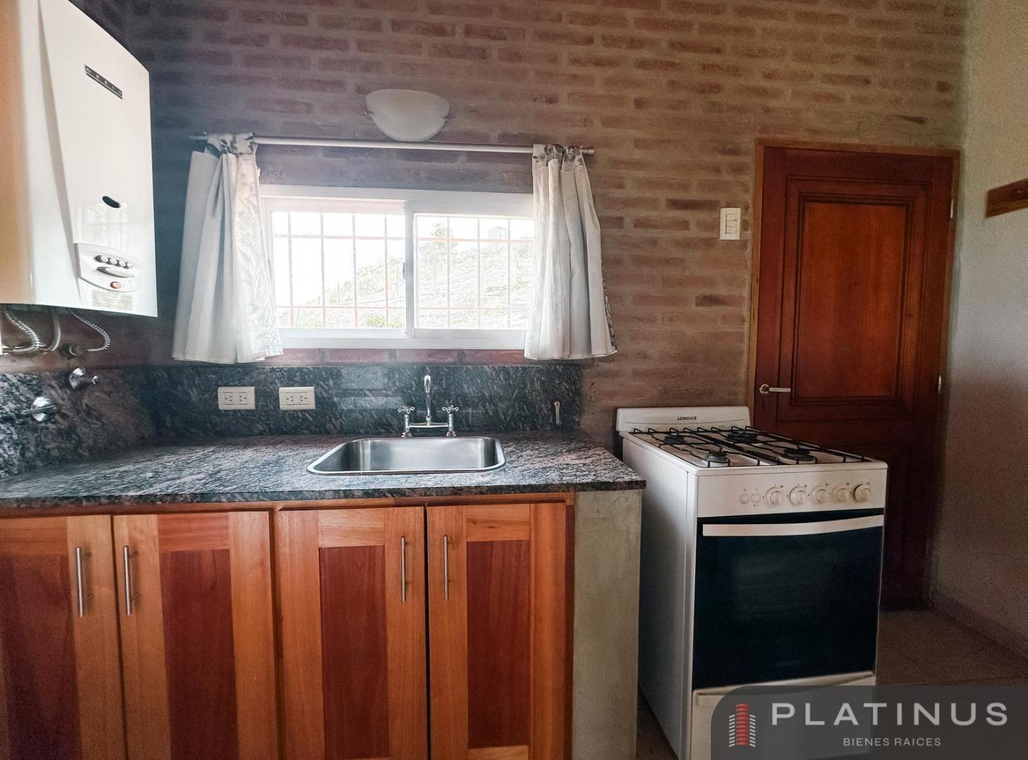 Foto de Casa en en Venta de 2 Dormitorios, Apto Crédito - Tanti, imagen 4
