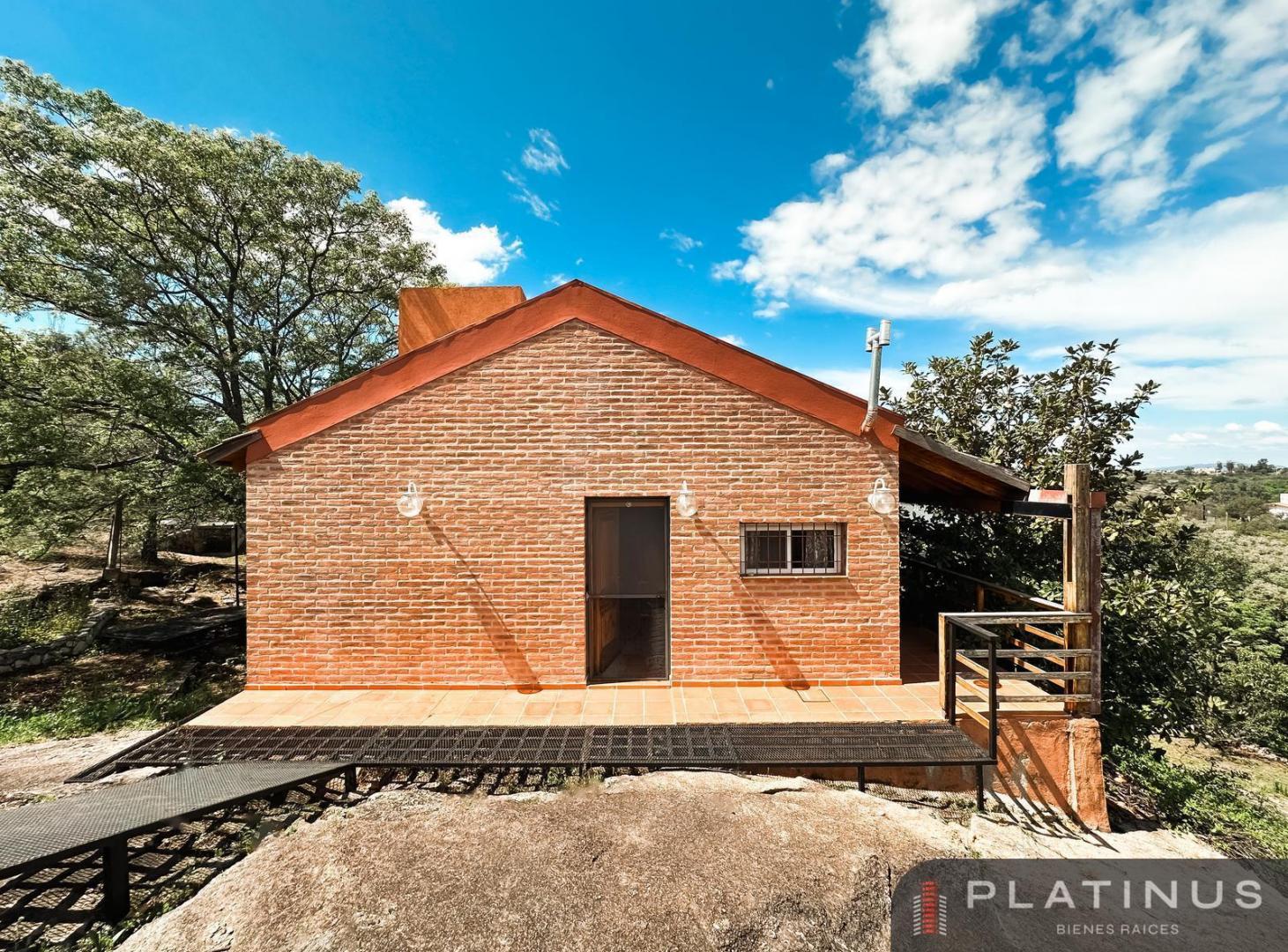 Foto de Casa en en Venta de 2 Dormitorios, Apto Crédito - Tanti, imagen 1