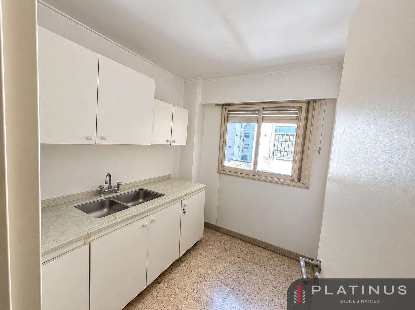 Foto de Semipiso/Oficina en Venta de 5 Dormitorios, Apto Crédito - Barrio Centro, imagen 5
