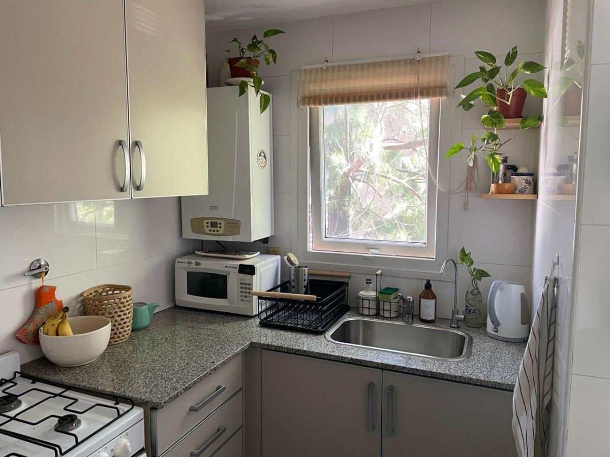 Foto de DIVINO E IMPECABLE DPTO EN DUPLEX DE 2 DORM EN SUITE Y COCHERA EN LA, imagen 4