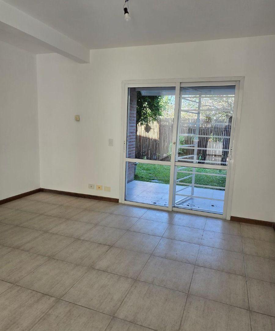 Foto de Impecable dúplex con playroom y jardin de 3 dorm en el bajo de San, imagen 2