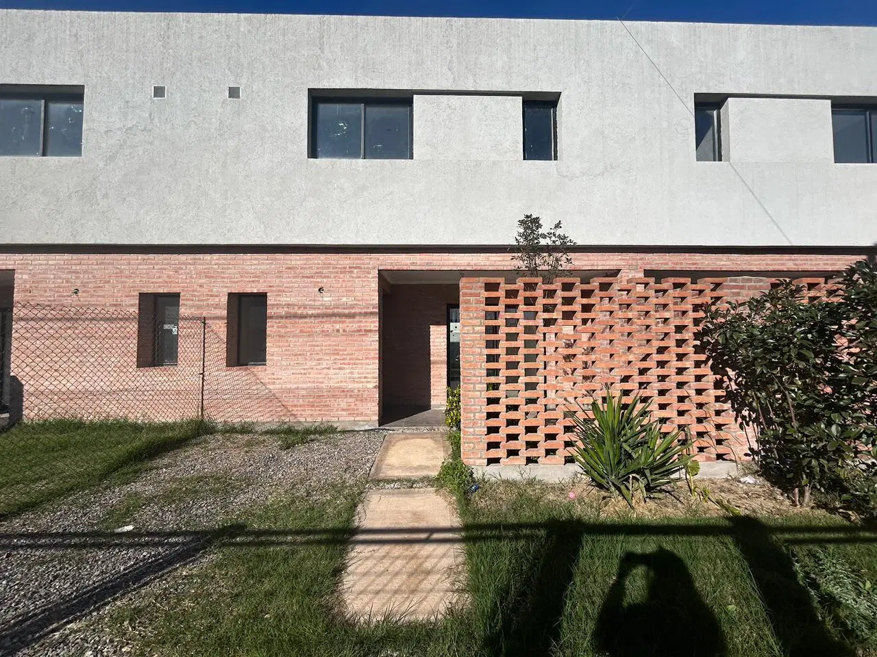 VENTA Casa de 3 dromitorios 3 baños a Estrenar en el barrio Tierra Nueva Fisherton 3