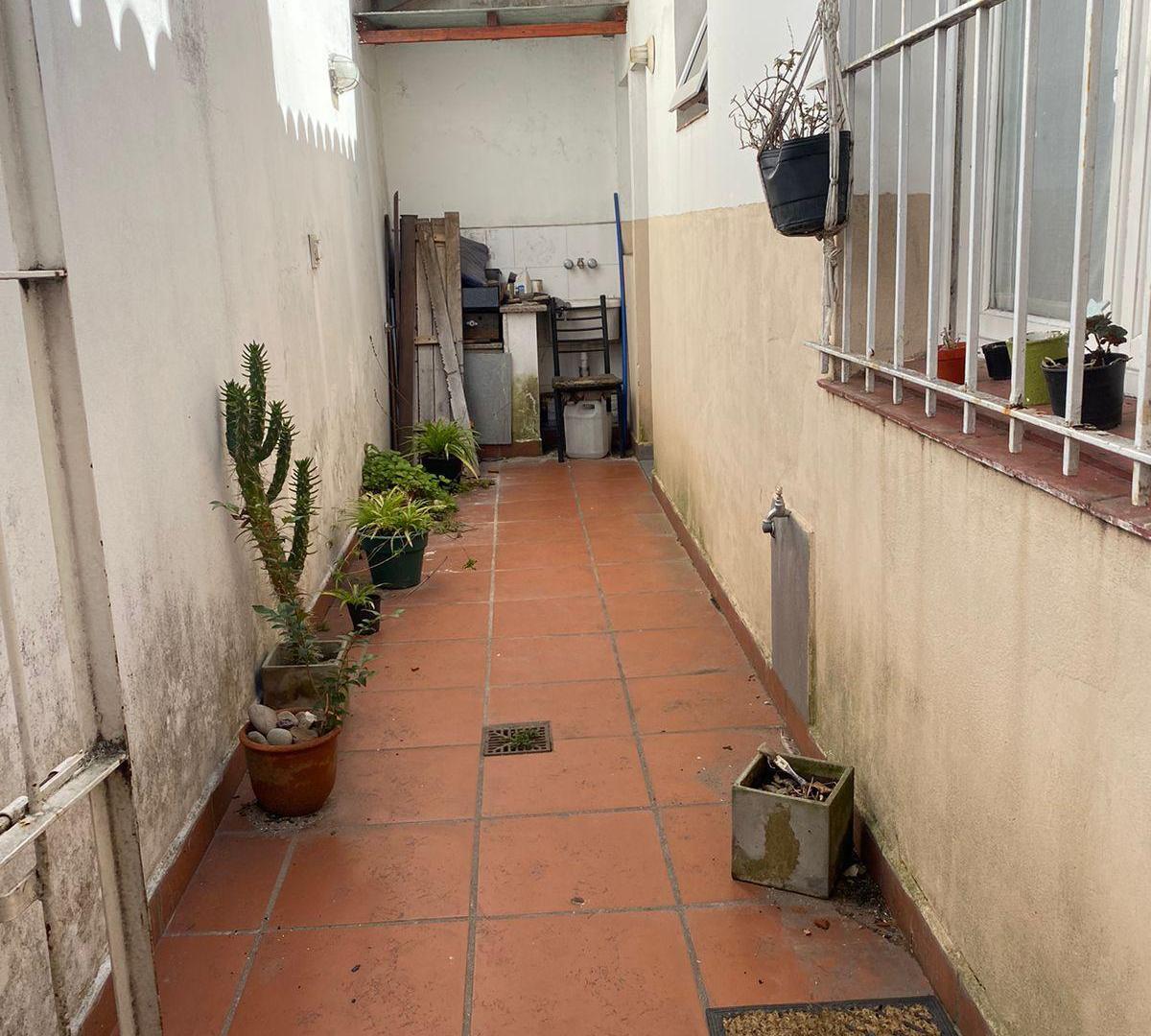 Foto de ///RESERVADO///PH AL FRENTE CON GARAGE, imagen 4