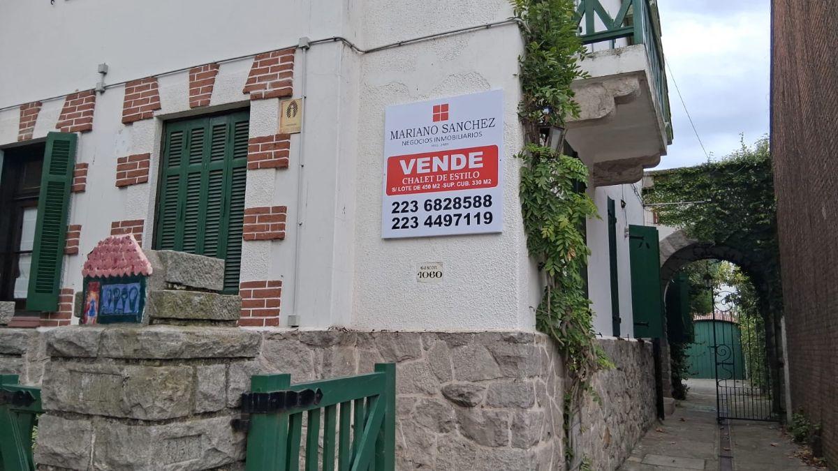 Foto de //RESERVADO// Gran chalet de estilo Vivienda/Institucional/Profesional, imagen 1
