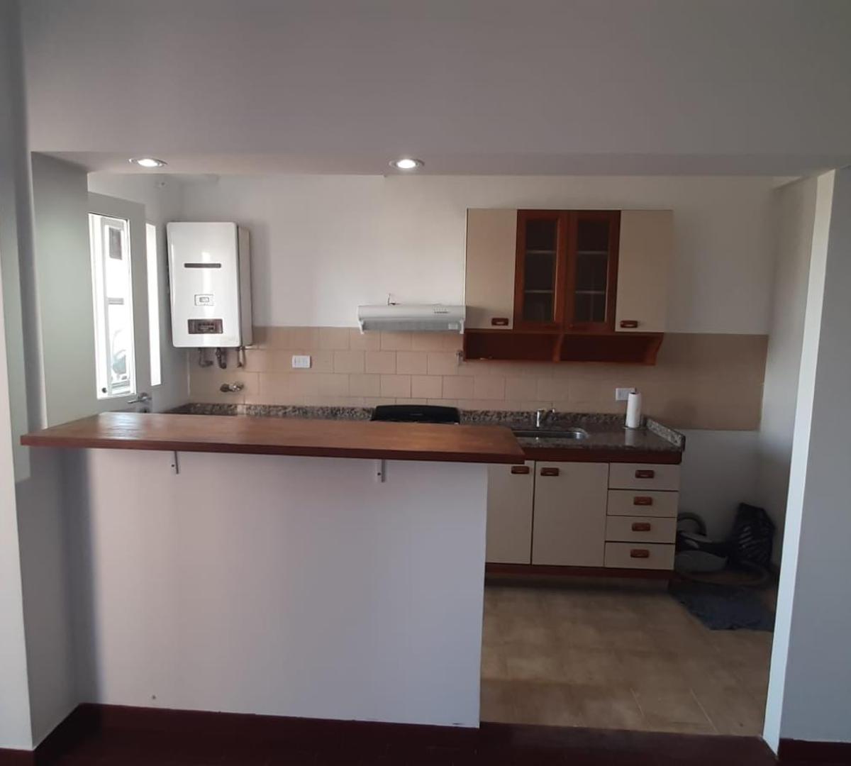 Excelente Departamento 4 Ambientes C/ Balcón Super Luminoso 5