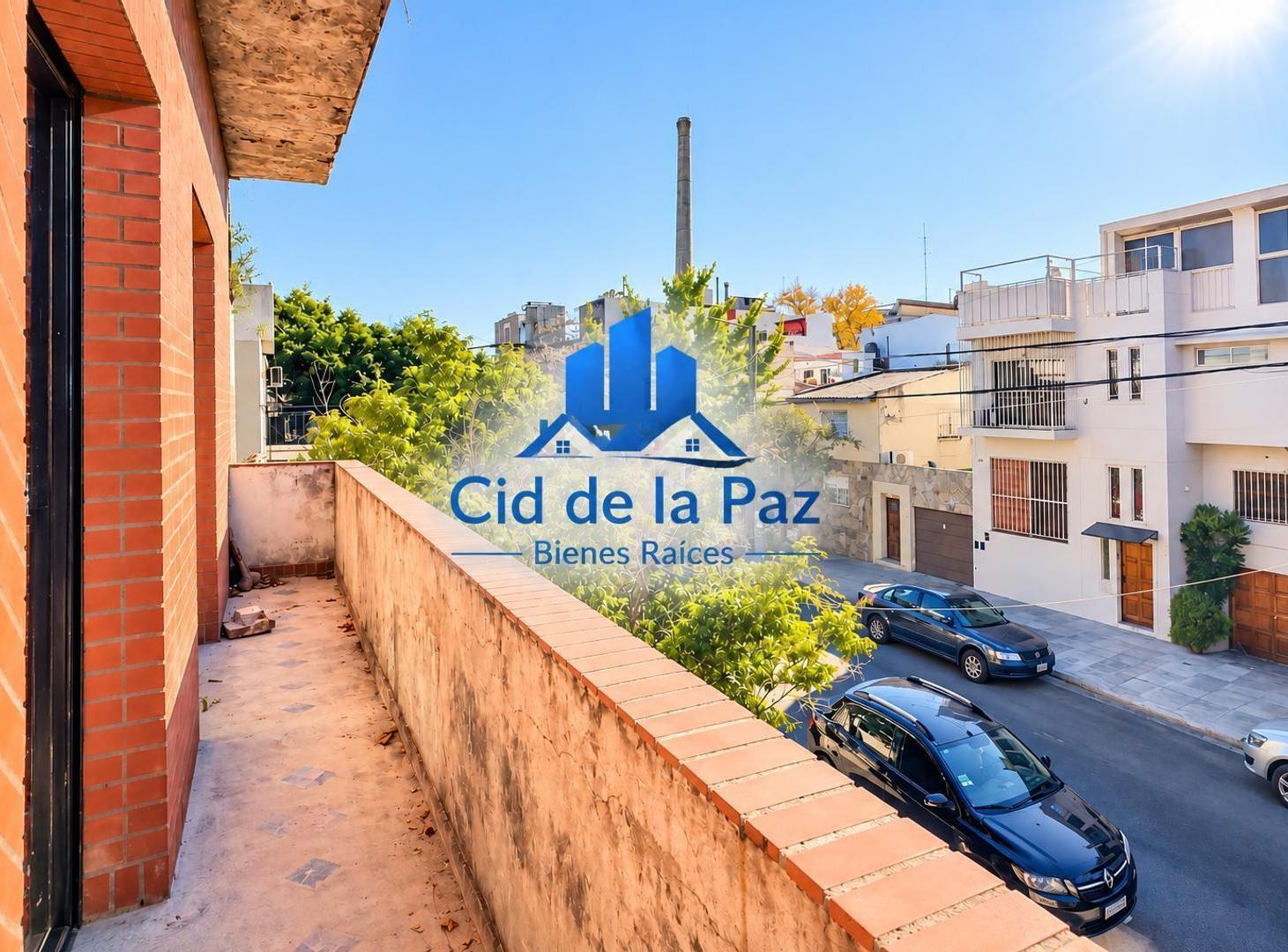 Foto de PH 4 Amb a Refaccionar 242 m2 con Patio y Terraza – Boedo, imagen 2