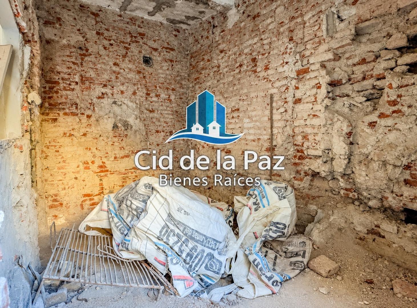 Foto de PH 4 Amb a Refaccionar 242 m2 con Patio y Terraza – Boedo, imagen 4