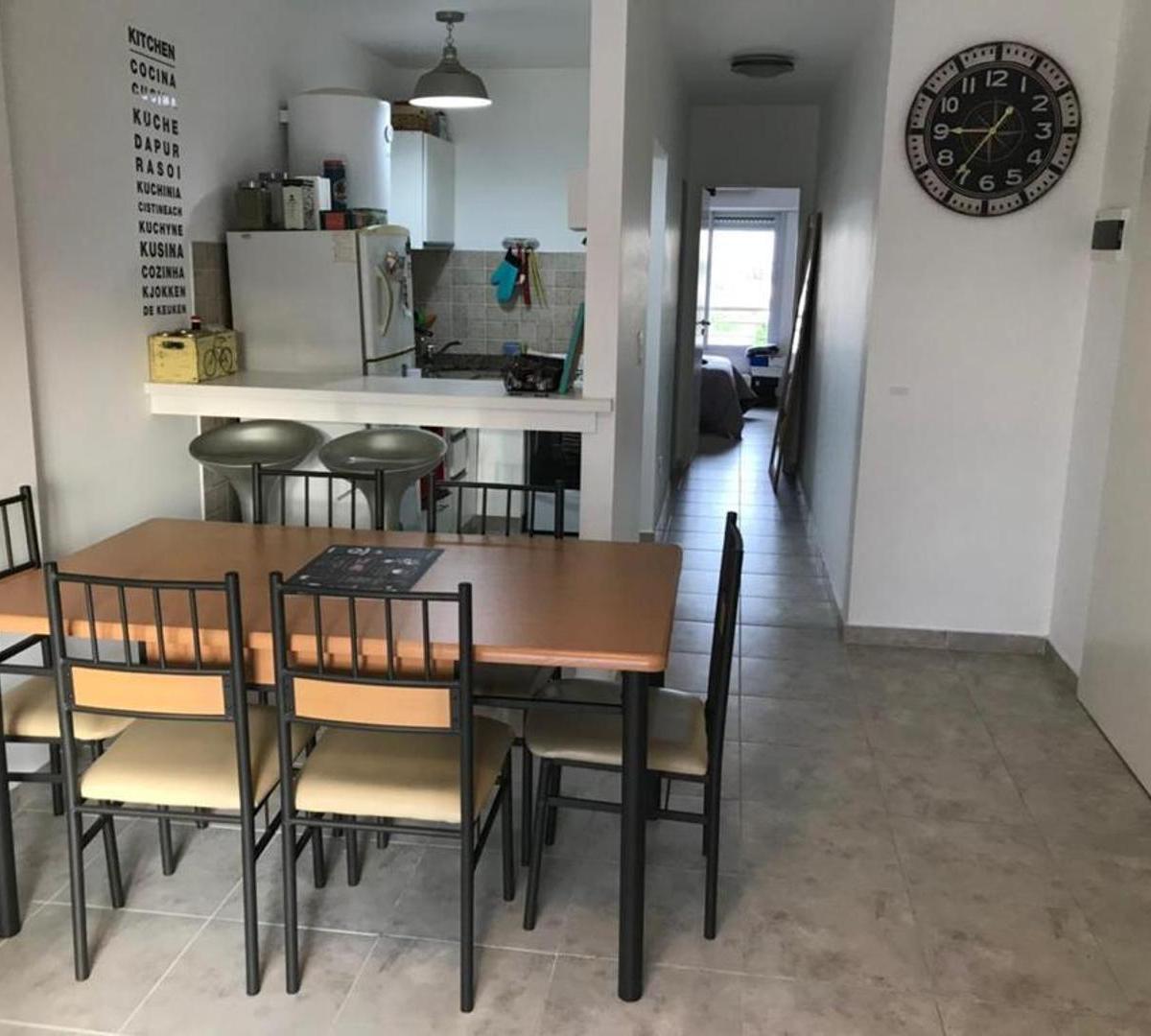 Departamento con Cochera, en Venta. - Morón Centro 5