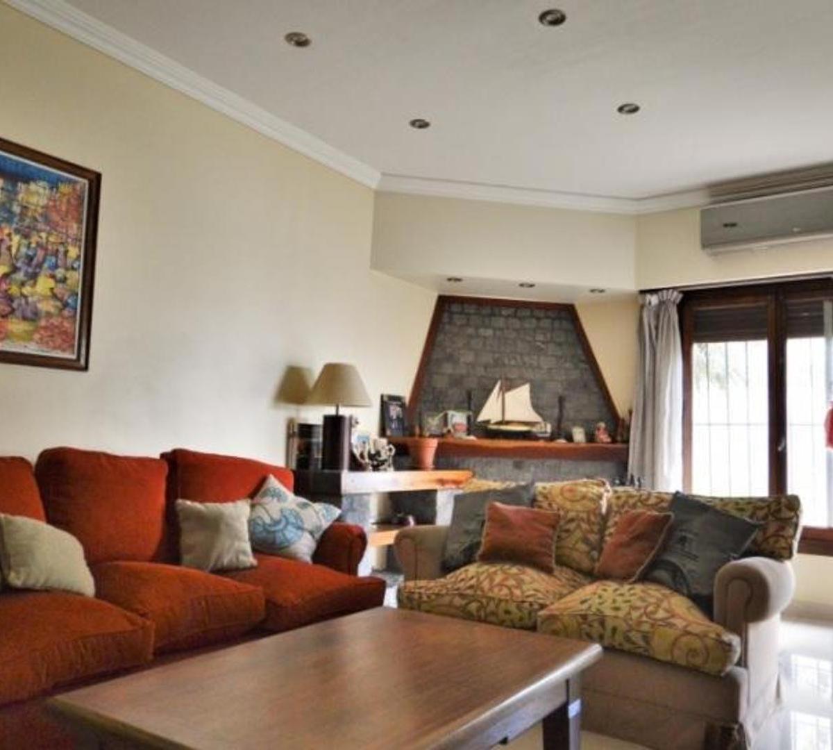 Foto de CASA EN VENTA - Ituzaingó Norte, imagen 4