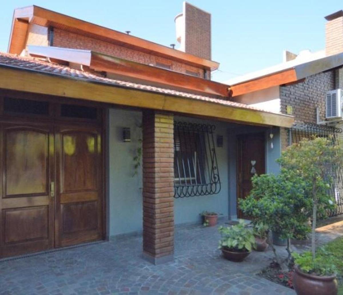CASA EN VENTA - Ituzaingó Norte