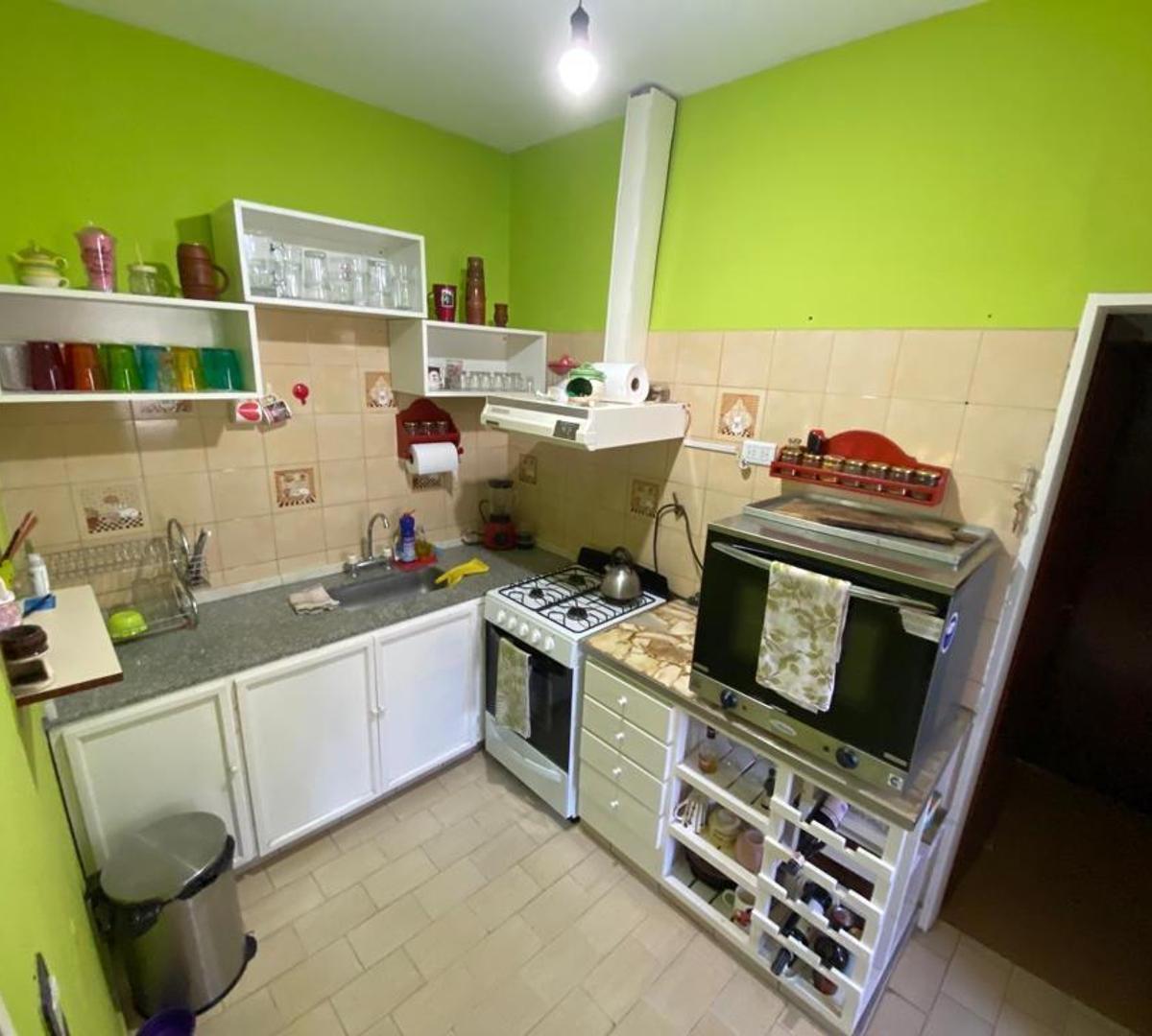 Foto de LOCALES con vivienda, EN VENTA., imagen 2