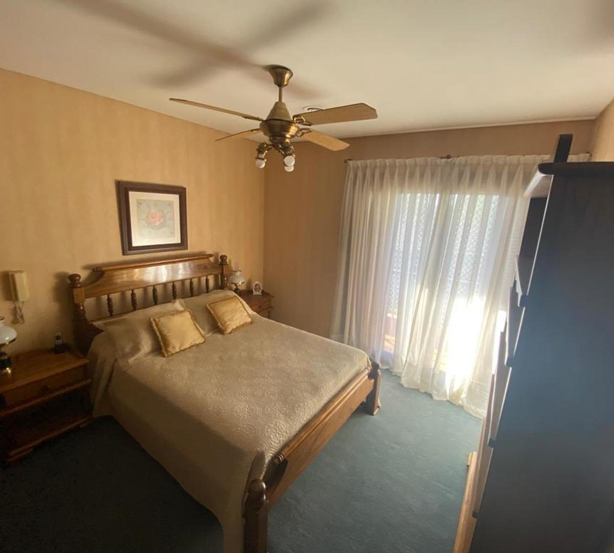 Espectacular casa en venta - Castelar Norte