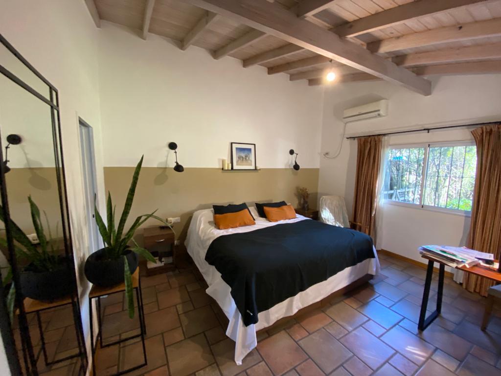Linda casa, totalmente modernizada, en venta. Parque Leloir