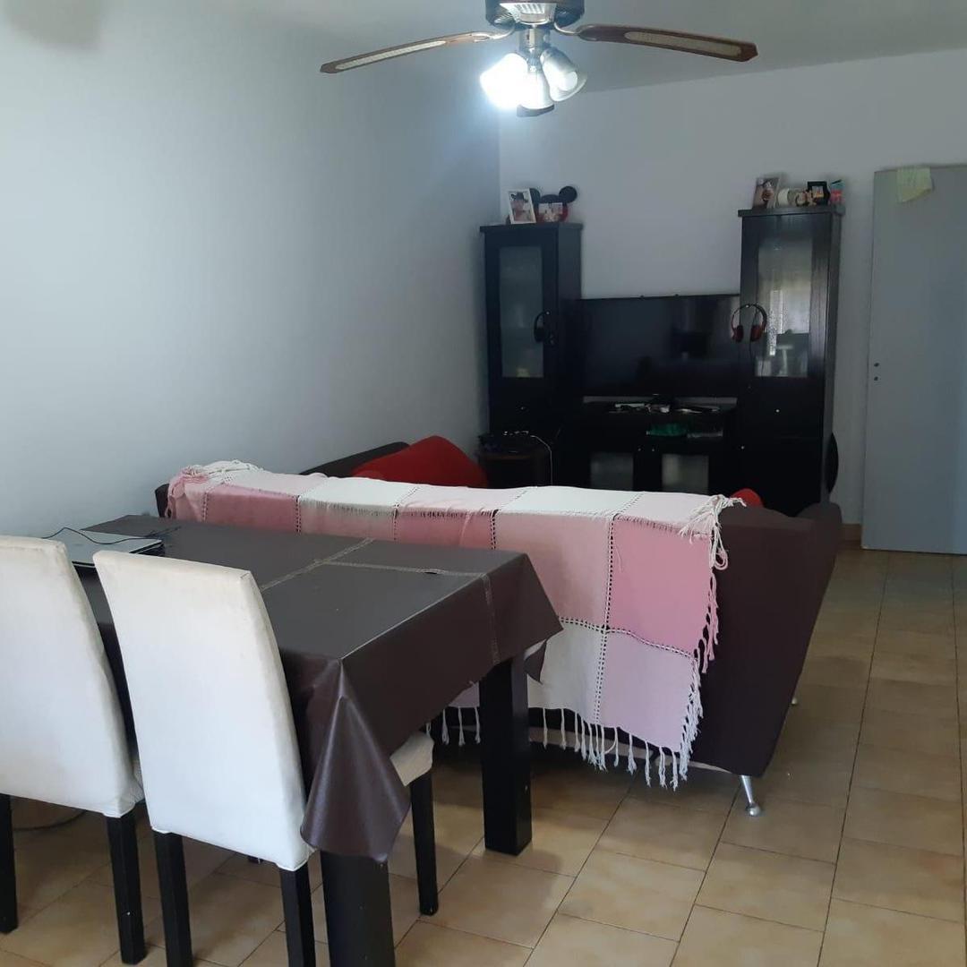 CASA EN VENTA - Castelar Norte