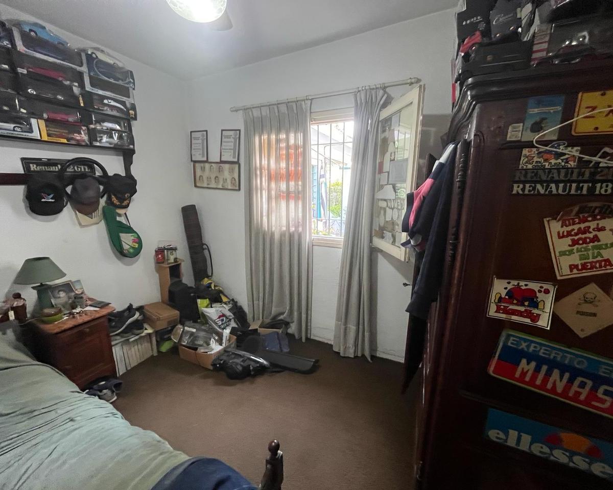 CASA, cuatro ambientes, EN VENTA - Castelar sur