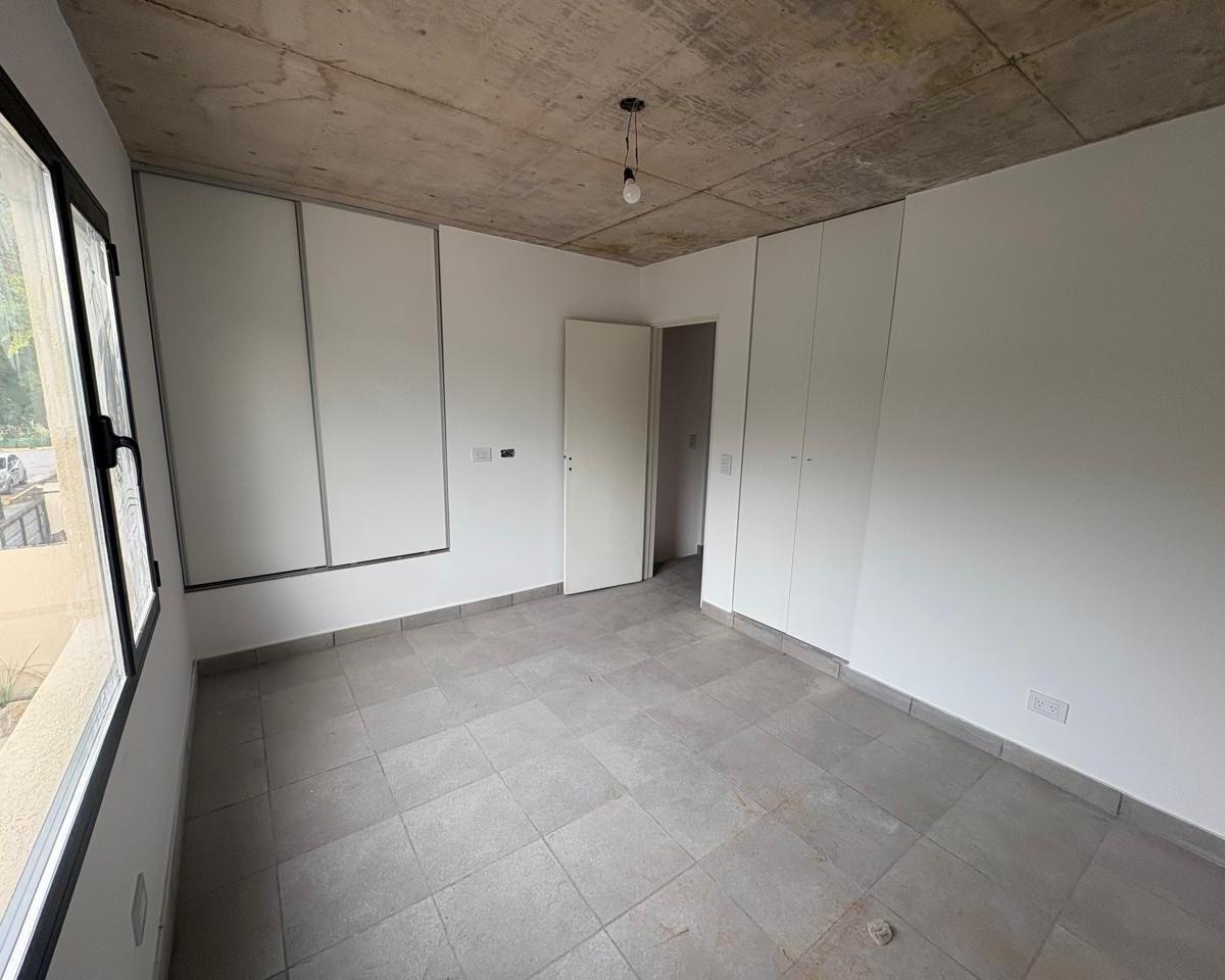 DUPLEX A ESTRENAR EN VENTA - Ituzaingó norte