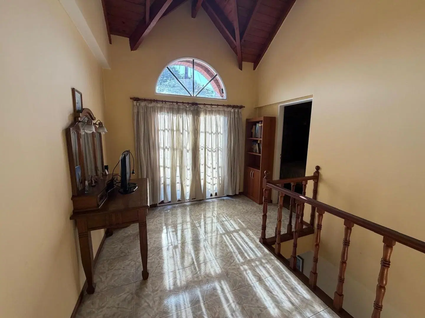 CASA CUATRO AMBIENTES, EN VENTA - Castelar 8