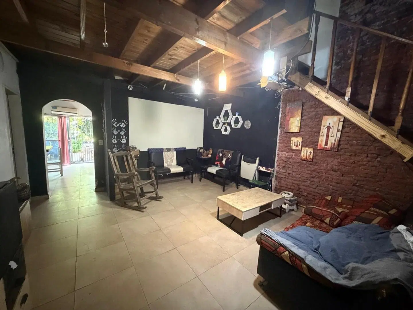 CASA, CON DEPTO. INDEPENDIENTE, EN VENTA - Ituzaingó sur 1