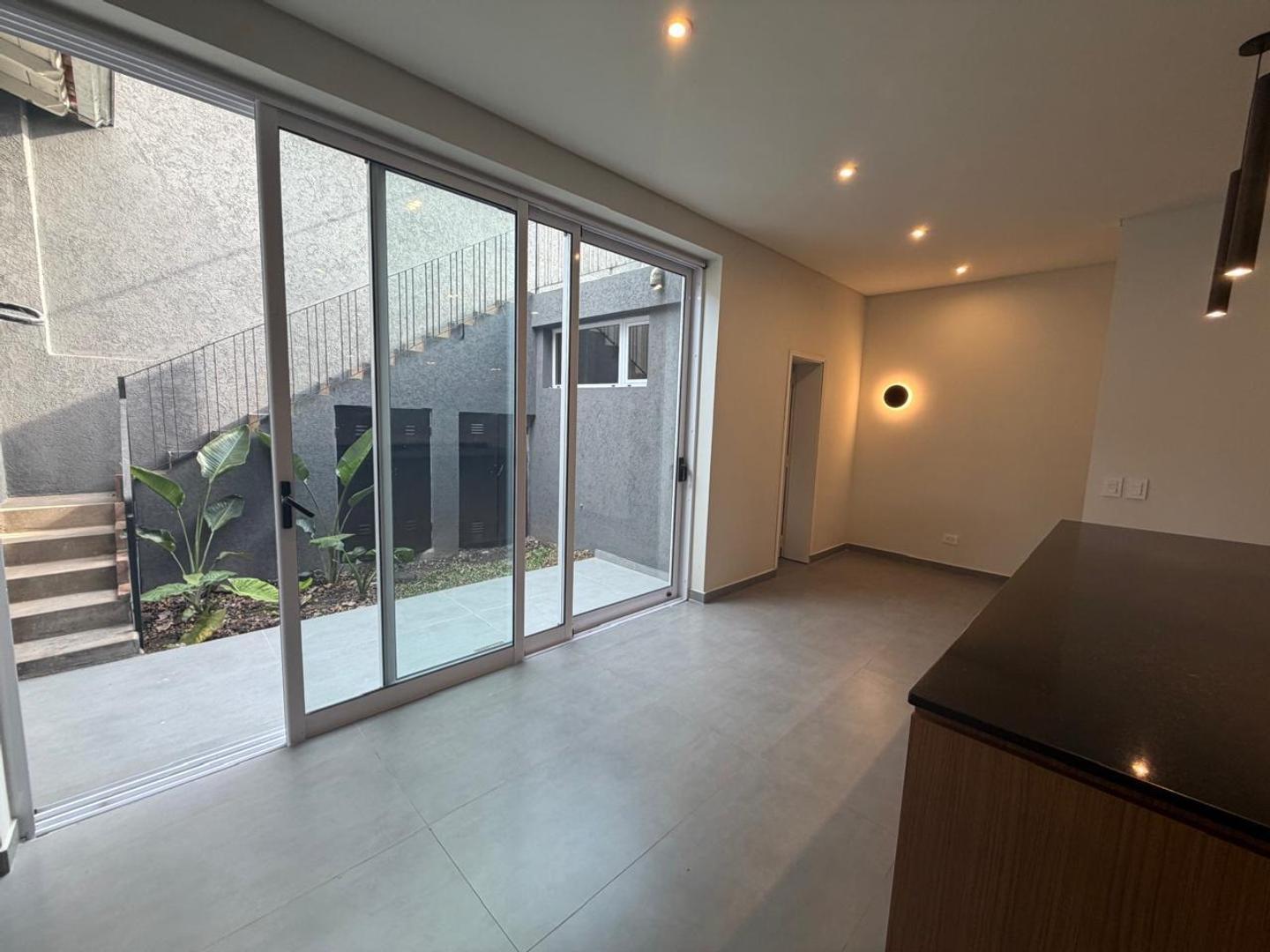 Foto de CASA EN VENTA 4 AMBIENTES - CASTELAR NORTE, imagen 3