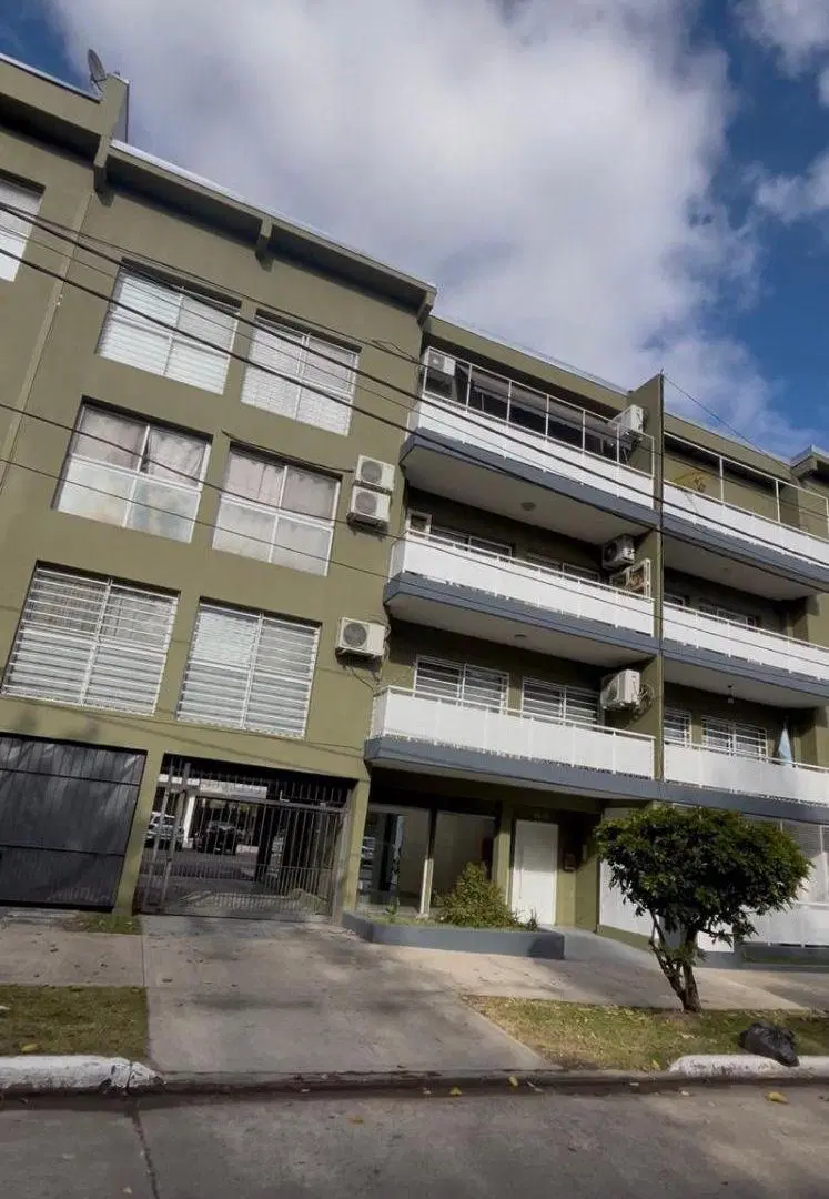 VENTA DE DEPARTAMENTO 3 AMB LOMAS DE ZAMORA 4