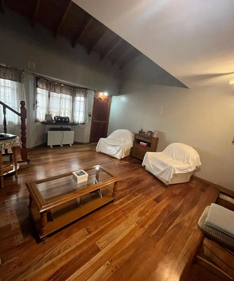 CHALET EN VENTA LOMAS DE ZAMORA 5
