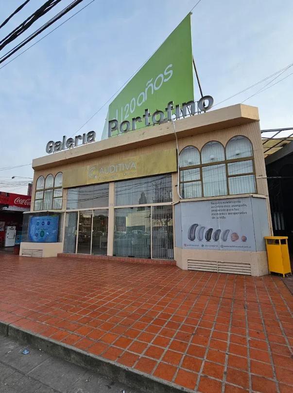 VENTA HERMOSA OFICINA EN CERRO DE LAS ROSAS