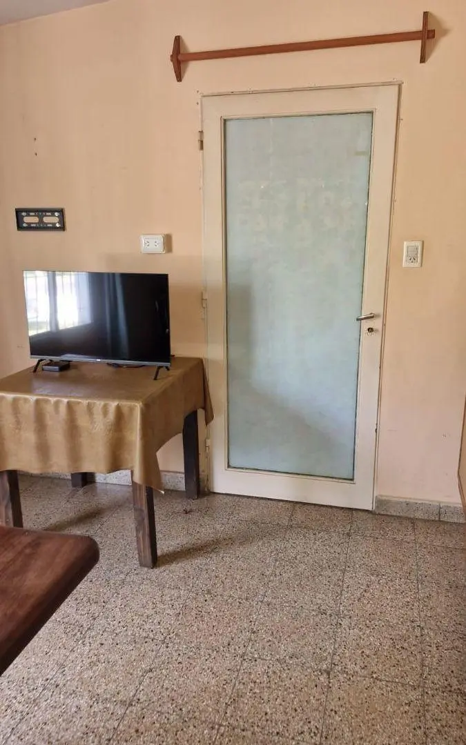 VENTA HERMOSA CASA ESQUINA EN QUINTAS DE ARGUELLO 3